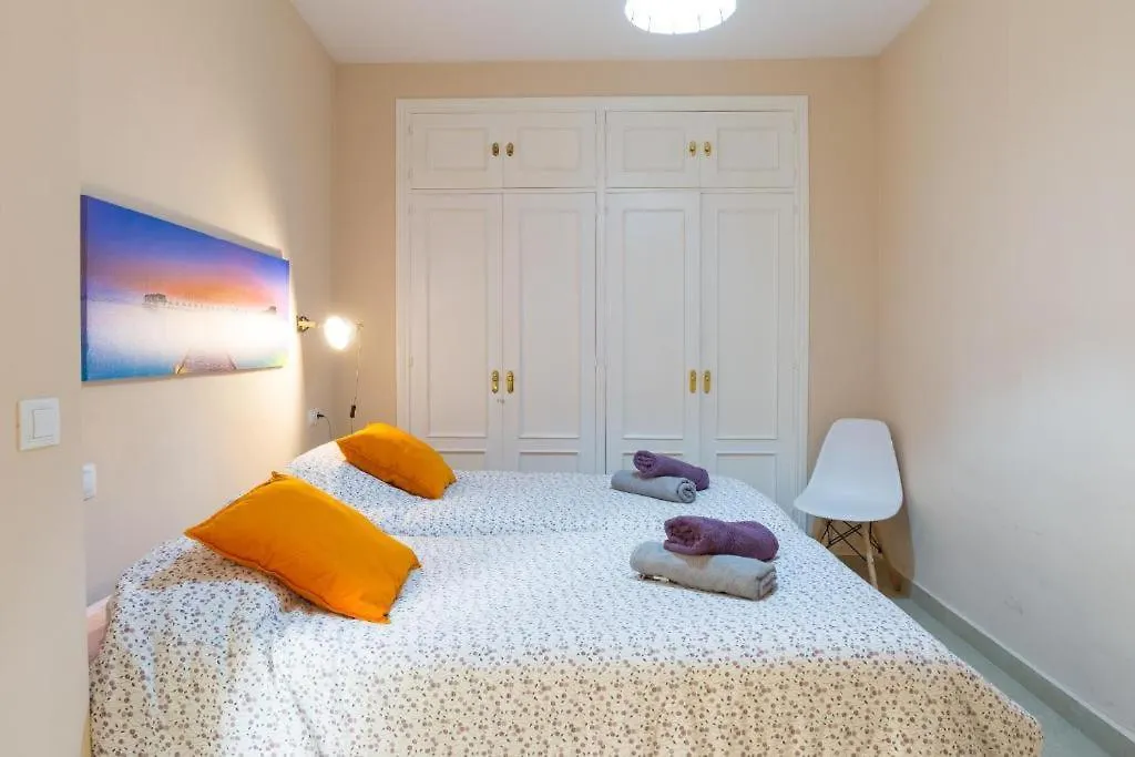 Plaza Merced Patio-Parking Gratis Jinetes3 Malaga Apartment
