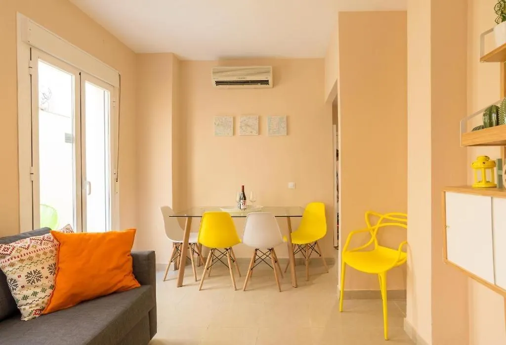 Apartment Plaza Merced Patio-Parking Gratis Jinetes3 Malaga